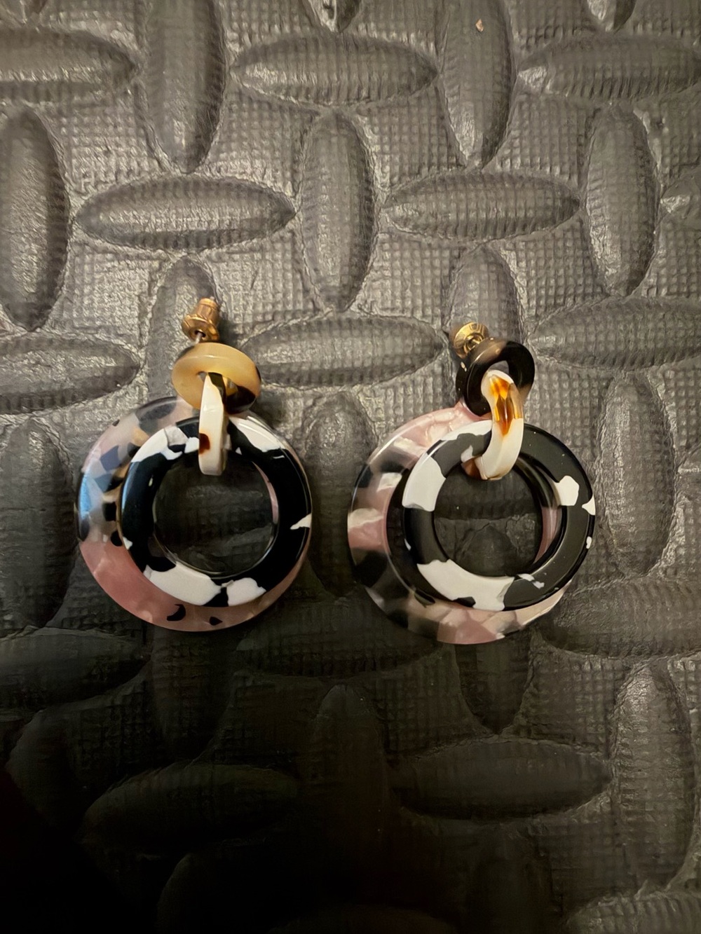 Leli Sadoughi authentic like new smaller size earrings light weight